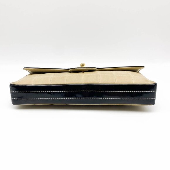 Authentic CHANEL CC Lambskin Patent Chocolate Bar Flap Bag Chain Beige Black - Picture 4 of 14